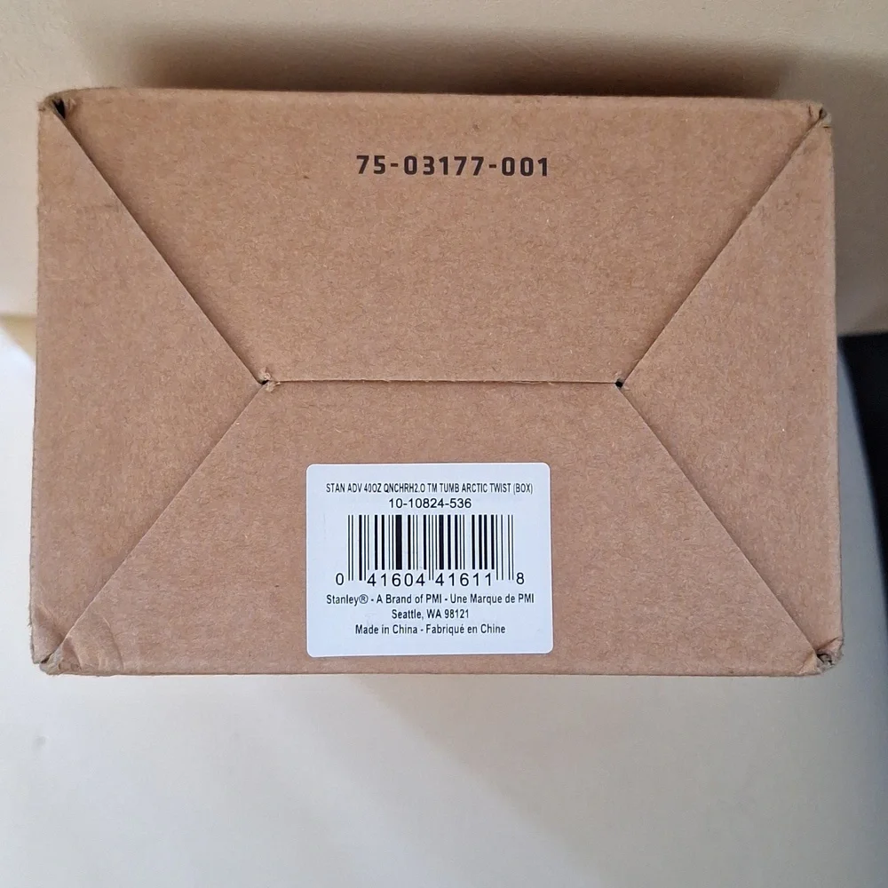 Stanley Arctic Twist The quencher H2.0 Flowstate Tumbler | 40 OZ - Picture 2 of 2